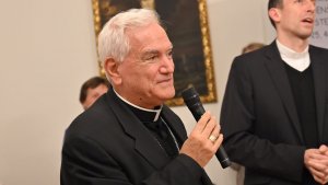 Apoštolský nuncius Mons. Nicola Girasoli